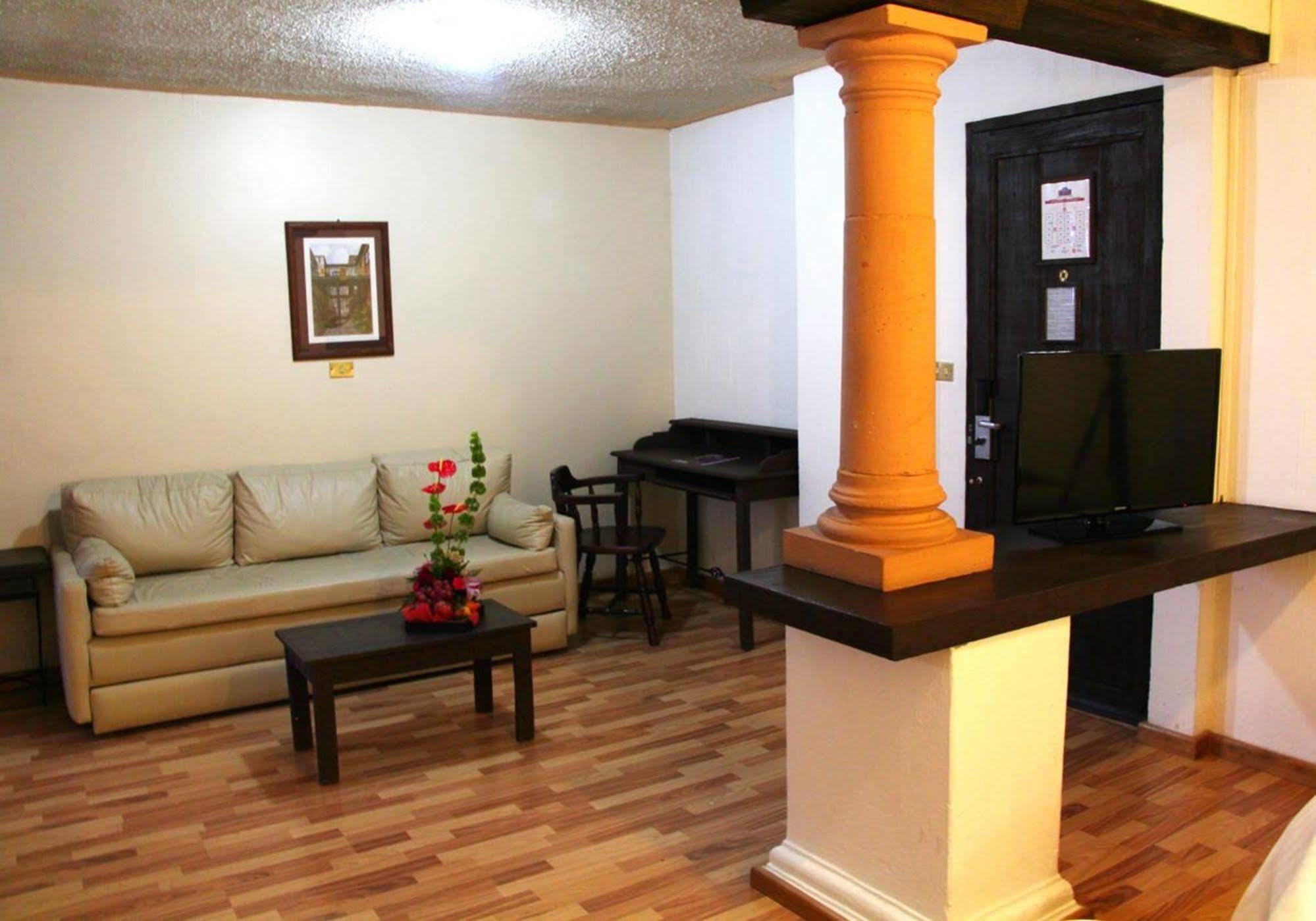 Hotel Mision Халапа Экстерьер фото